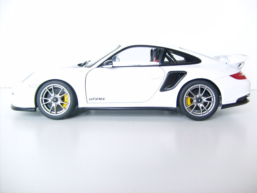 autoart gt2 rs